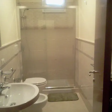 Bed & Breakfast Casa Vacanze Marittima 2 *