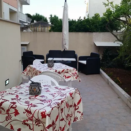 Bed & Breakfast Casa Vacanze Marittima 2 *