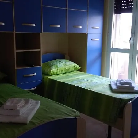 Bed & Breakfast Casa Vacanze Marittima 2 *